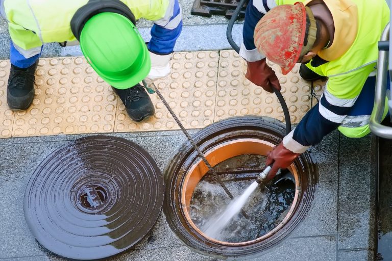 commercial sewer cleaning